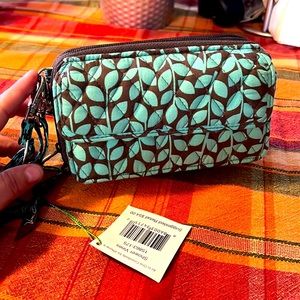 VERA BRADLEY Shower Vines print wallet handbag crossbody NEW